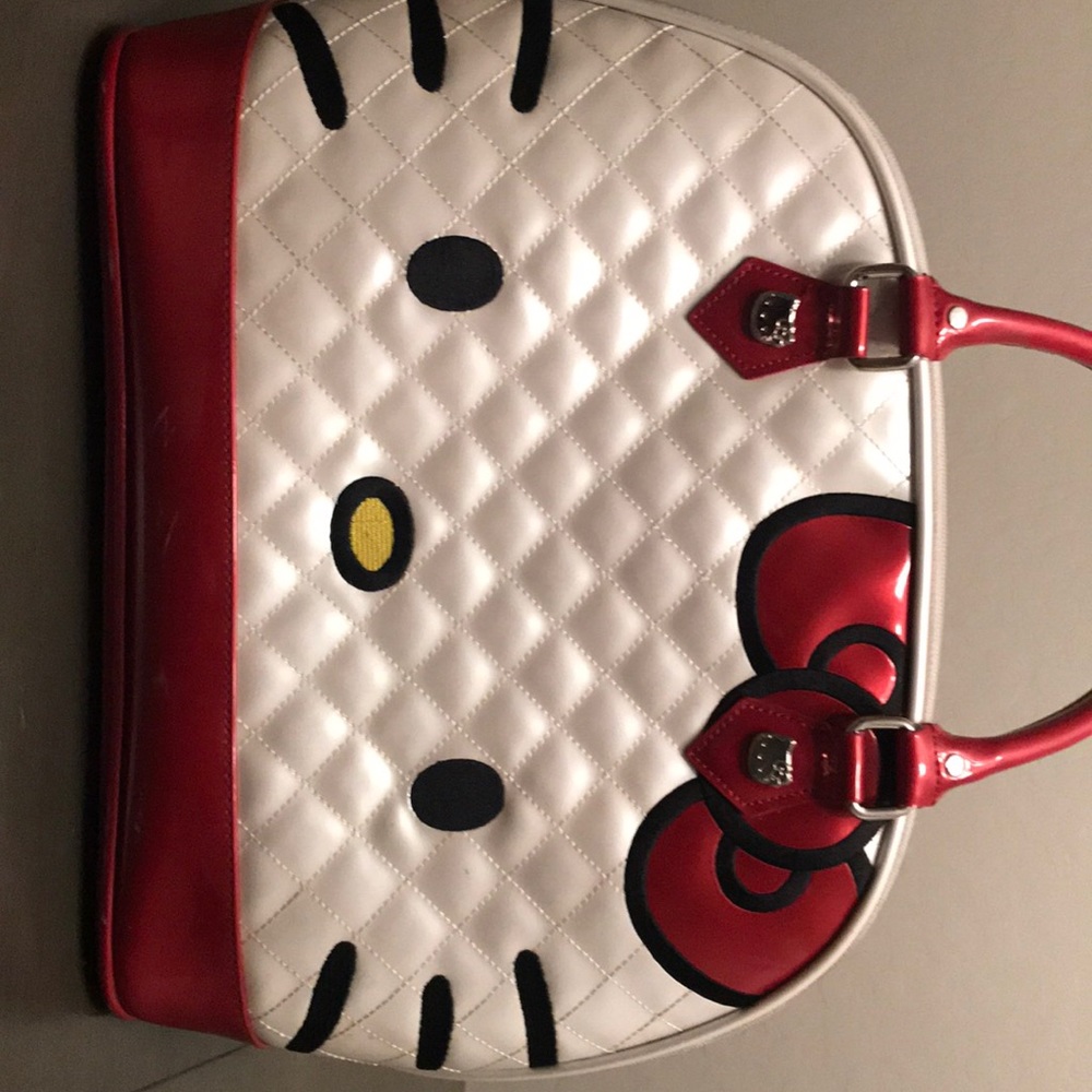 Large Hello Kitty purse and wallet